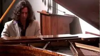 Mark Pinkus / No one knows what love is