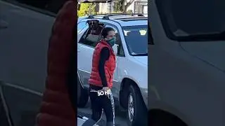 This dog was honking the car horn at his owner to hurry up 😂