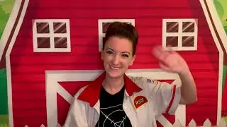 Awana Cubbies Puppet Show - AppleSeed Bear Hug B