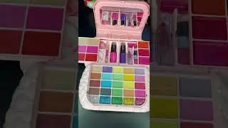 Best christmas gifts for girls: makeup toys & more! #makeuptoys