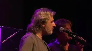 ESPANHOLA de: Guarabyra e Fl&aacute;vio Venturini - Celso Galv&atilde;o e banda feat. Gilberto Correia