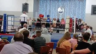 Local show #Porthcawl #boxing #amatuerboxing #suziwong
