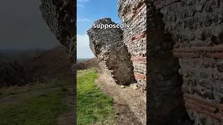 This precariously tilting wall reveals how the Romans built their fort at Burgh Castle