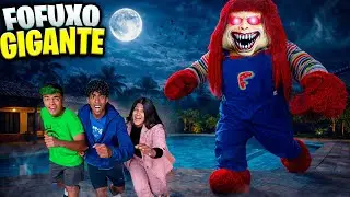O FOFUXO VIROU UM GIGANTE E DESTRUIU NOSSA CASA! *SERA QUE FUGIMOS?😰