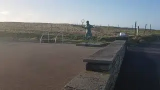 The statue of Richard Harris