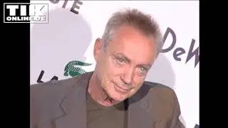 Verstorben 2025: Trauer um Udo Kier (&dagger;81) - Der gro&szlig;e Schauspieler im Interview &uuml;ber Mode und Luxus