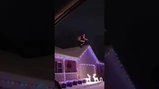 Santa&rsquo;s Big Fall Caught on Camera&rdquo;🎅