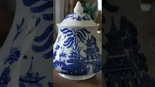 Blue Willow Pattern Teapot EIT #china