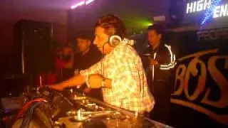 DJ. VICTOR ESTRELLA  BOSTON MAXIMANIA BY RAYO 19 NOV. 2011