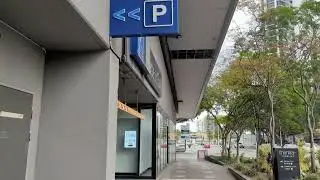 Q Stay - Circle on Cavill Residential Parking