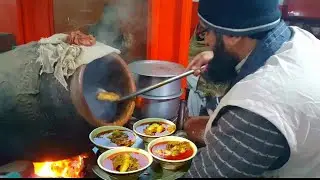 Peshawari Nashta - Naiki ke Paye, Old Tehsil Gor Khatri Peshawar | Peshawari Paye | Naiki Siri Paye