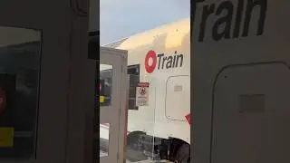 OC Transpo&rsquo;s Line 2 Trains at South Keys Station