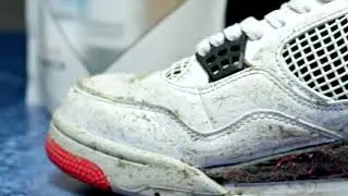 Limpiando las Jordan Retro 4 Flight Nostalgia