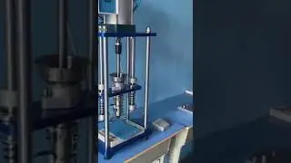 Mini Small Desktop Plastic Injection Moulding Machine Pneumatic 20grams 1 NIW