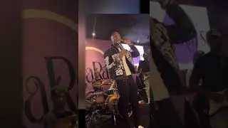 𝗟𝗶𝘃𝗲 𝘄𝗶𝘁 𝗘𝗝 𝗝𝗼𝗻𝗲𝘀🥁