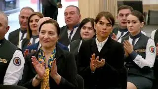 გეკა გელაძემ მომსახურების სააგენტოს თანამშრომლები დააჯილდოვა