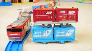 プラレール　貨物列車を長くしたかったので30A形コンテナと19G形コンテナを購入！いっぱいつなごう金太郎＆貨車セットにつなげて走行‼