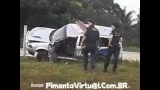 VIATURA DA POLÍCIA MILITAR CAPOTA