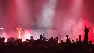 Alla Xul Elu brings out severed Twiztid heads @ Insane Clown Posse Hallowicked 2025! 