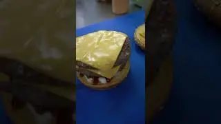 Double Cheese Burger (Gila Burger)
