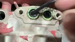ISX 15 Cleaning the egr flow sense housing