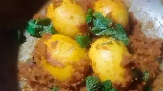  ఉల్లి ఎల్లుల్లి గుడ్లతో వెల్లుల్లి కారం అండి జలుబు చేసినప్పుడు నోటి కమ్మగా చాలా బాగుంటది అండి 👌🏻😋🤤