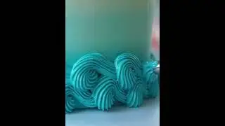 Simple Cake Decorating #shorts #waves #wilton32