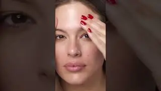 Revlon ColorStay&trade; Grip Matte Primer ft. Ashley Graham