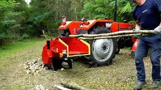 Kompakter Holzhacker für Traktoren R120