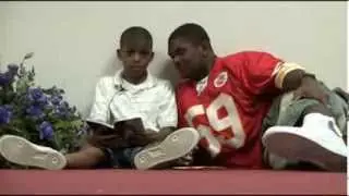 Chiefs rookie Jovan Belcher tutors student in 2009