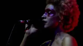 Massive Attack Invade Me Live