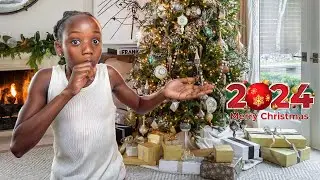 Opening  CHRISTMAS GIFTS on Christmas Morning