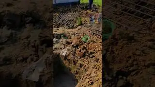 How many floors are these houses being built? How is the foundation being built? #construction #s...