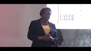 Allez, les filles, oser les sciences et les technologies ! | Annick SAKHO | TEDxGrandBassam