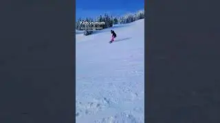 Kids skiing vs mum: watch to see what happens at the end. #skikids #skimum #canada #funny #holiday