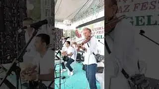 42.🍒 MİHALIÇÇIK'LILAR🪕 GÜNÜ🎻 VE 🍒KİRAZ🍒 FESTİVALİ🎻 EKİBİMİZİN SAHNE PERFORMANSI🎤 [2]🥁🍒🎻