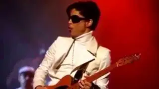 Jeff Foxx Interviews Prince and Larry Graham. This is a Very Rare conversation.