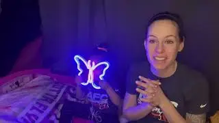 Review of ENOOSTMST LED Lightning Bolt Neon Signs, Neon Shape Decoration Lights, USB Battery Powered
