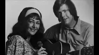JOCELYN & MIKE LEAVE WELLINGTON, TO TRAVEL IN FARGO BUS 1976- 1977