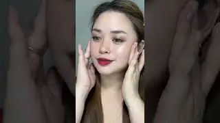 Shine with Confidence! Get that glass-skin glow with the Sace Lady Hydrating Highlighter Stick.