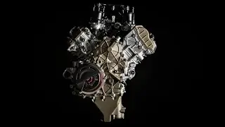 Superleggera V4 | The Engine