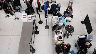 US customs agents increase electronics searches