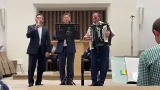 Colaj- Frații Pal