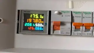 Consumi di elettricit&agrave;, un contatore di corrente elettrica nel quadro ci aiuter&agrave; a capire i consumi