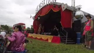 Glastonbury 2017   Sensation Stage   Rayguns Look Real Enough 2