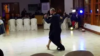 Ariel y Adriana. Tango vals Para ti madre