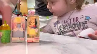 Opening Zuru Mini Brands Disney Edition capsule