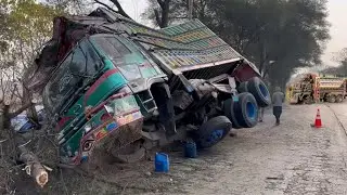DUA KECELAKAAN SEKALIGUS DALAM SATU WAKTU!  RESTORASI DAN EVAKUASI DRAMATIS DI PAKISTAN