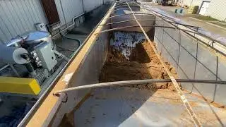 Unloading a Hopper Trailer with SKIDPOT&trade; and HOP-VAC&trade; Adapter
