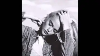 Sky Ferreira - Everything Is Embarrassing (Unicorn Kid Remix) [Audio]